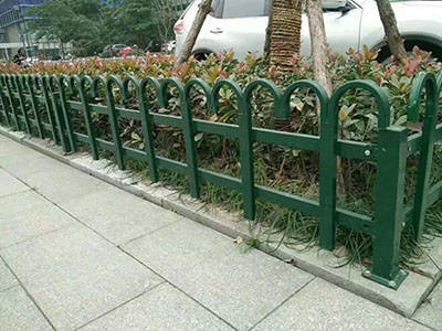 锌钢草坪护栏图片3