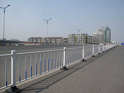 锌钢道路护栏图片3