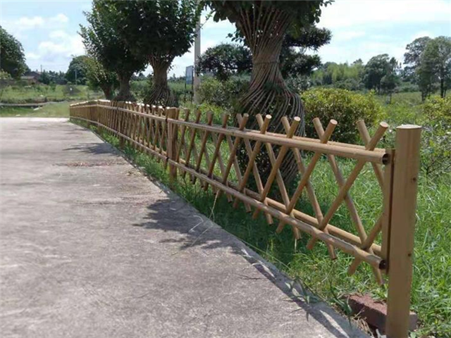 河道用仿竹护栏图片2